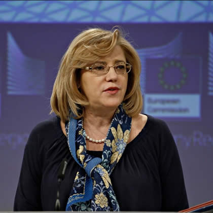 Corina CRETU